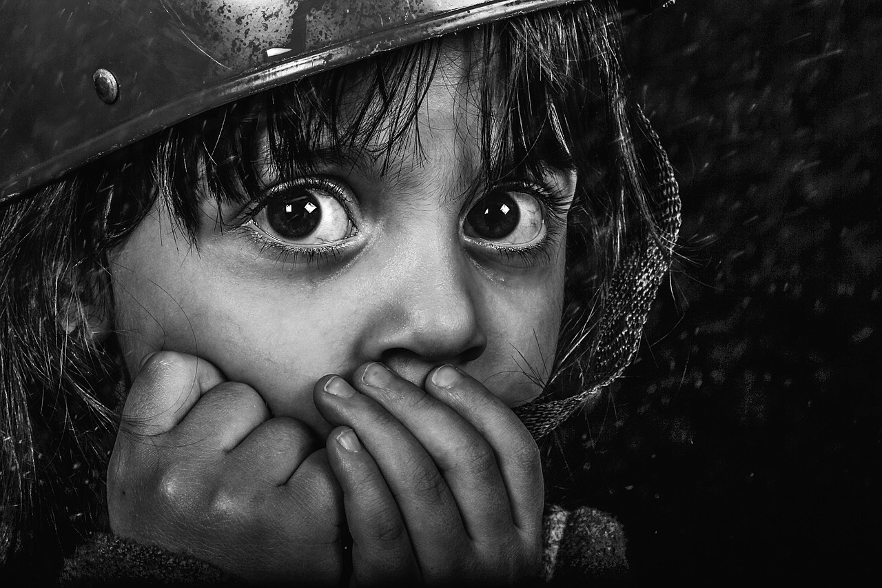 i grandi che uccidono i bambini